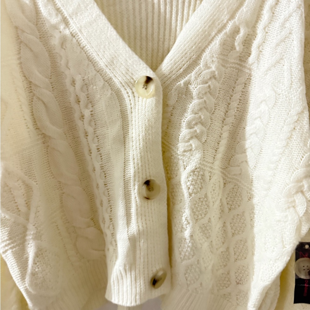 Cozy Cable Knit Sweater - Cream